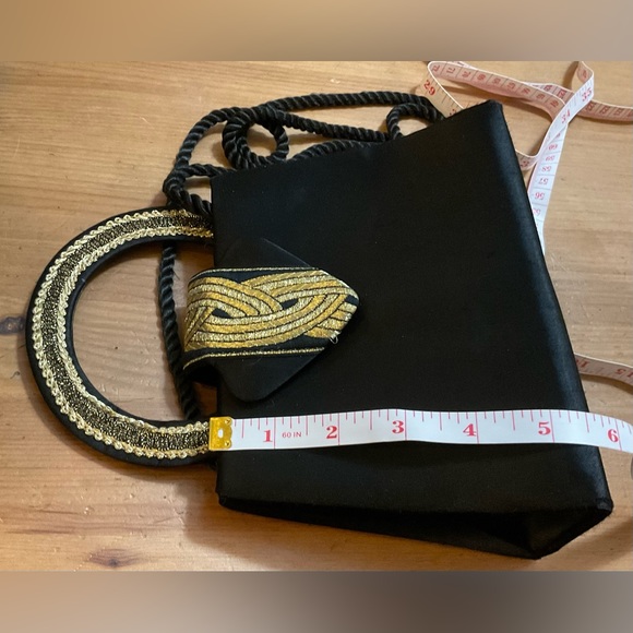 Evening black n gold bag with round handle and string for cross body bag. - Picture 6 of 7